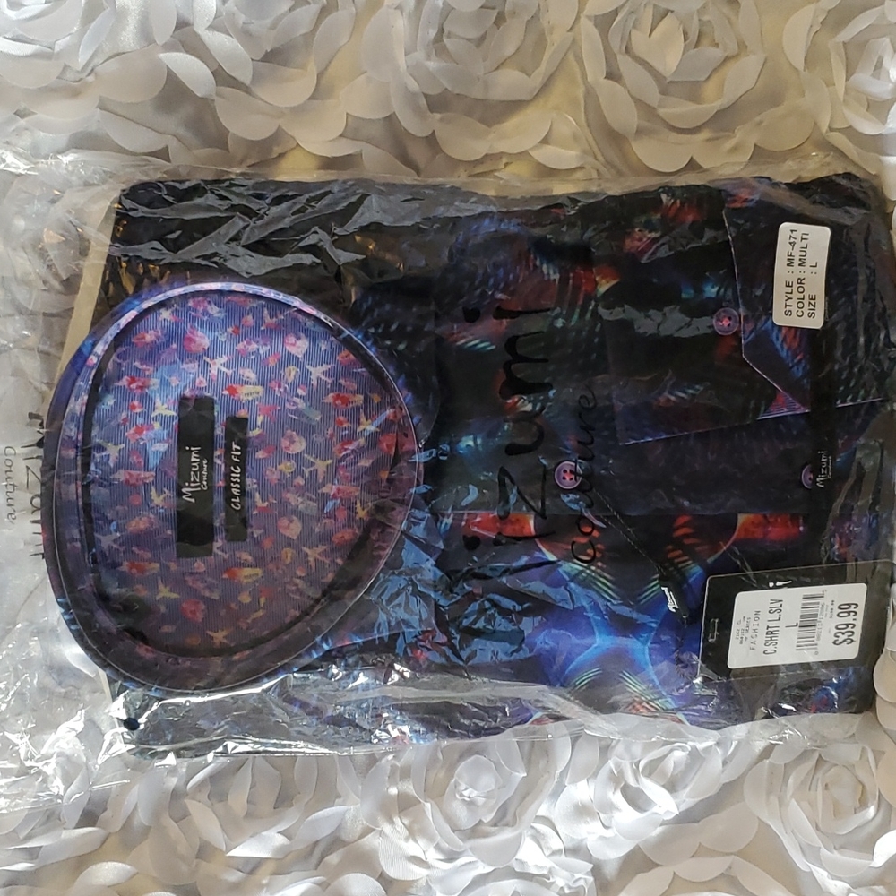Mizumi couture NWT, large classic fit long sleeve multicolor cottondress shirt .